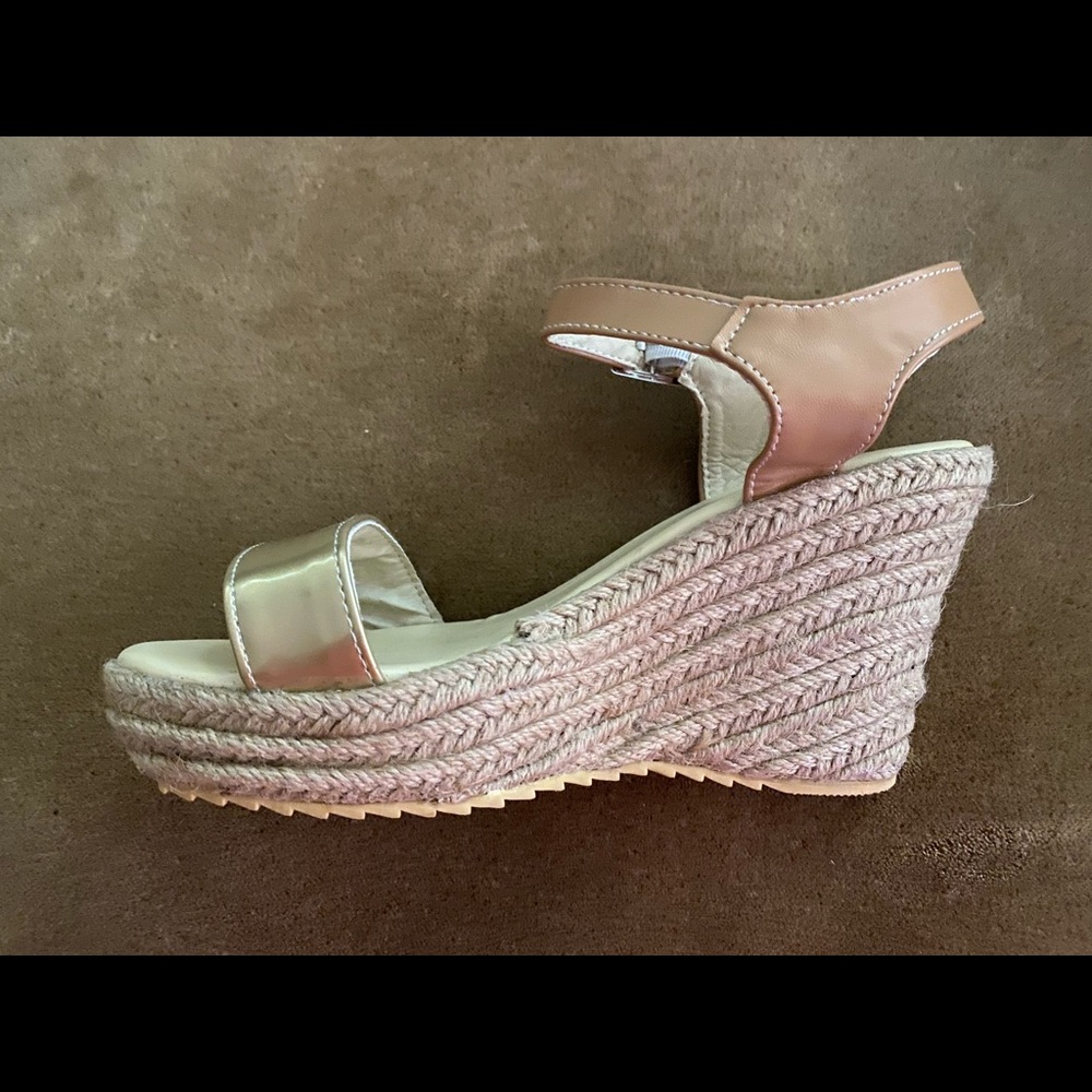 Gold & Tan Platform Wedges Sandals.